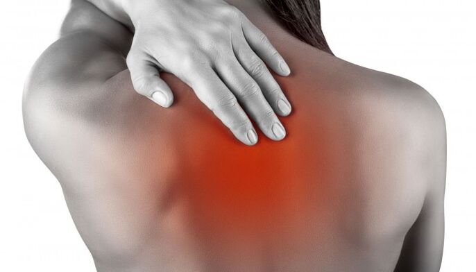 torakal osteokondrozlu omuz bıçakları arasında ağrı