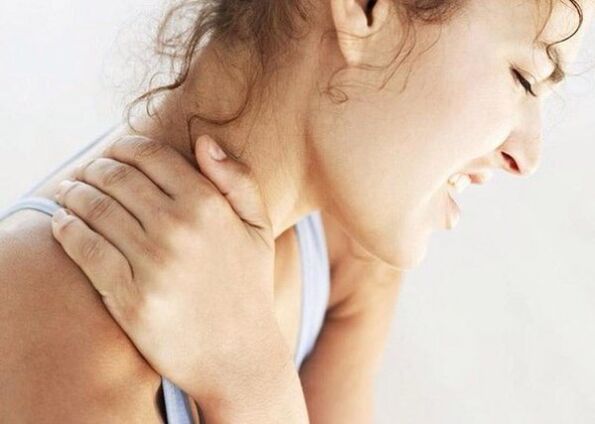 osteokondrozlu servikal omurgada ağrı